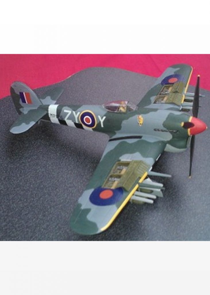 Airfix Hawker Typhoon 1:72 Scale Plastic Model Kit – Skill Level 1, 74 Parts (A02041) - View #2