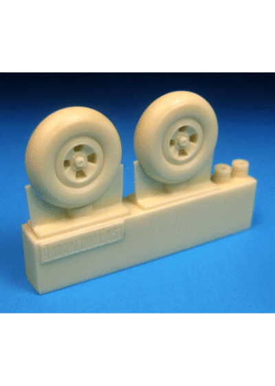 Barracuda Cast Spitfire Four Slot Mainwheels